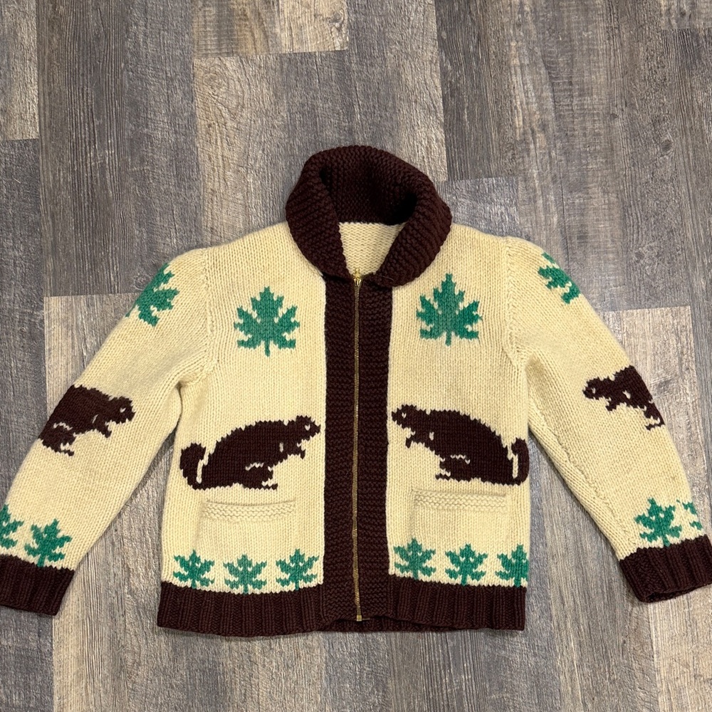 Vintage Knit Cardigan with Beaver and Leaf Design